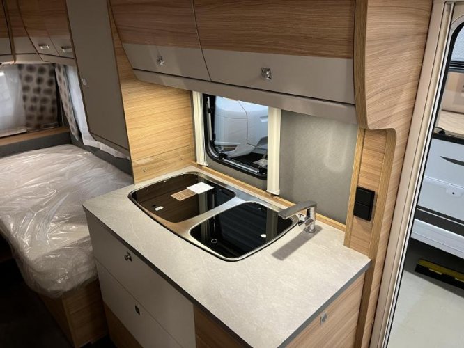 Dethleffs Camper Avantgarde 460 EL + Berger Platinum mover!  foto: 7