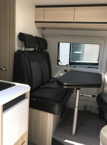 Adria 640 SL uit 2022 vol optie's & 17000KM foto: 9