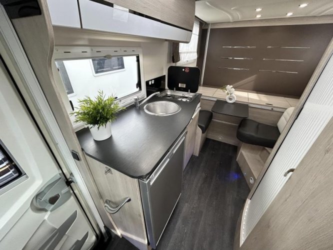 Chausson Flash 636 stapelbed/6.4m/uniek/2020  foto: 10