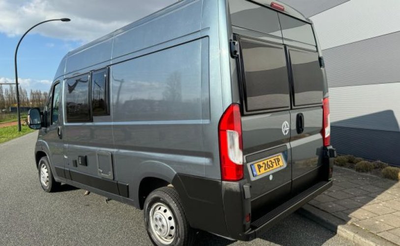 Knaus 4 pers. Want to rent a Knaus camper in Harderwijk? From €73 pd - Goboony photo: 1