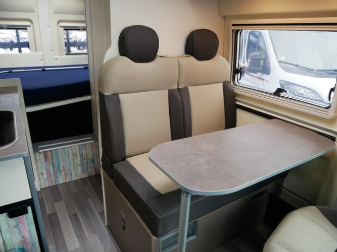 Westfalia Amundsen 540D, 5.40 Meter Buscamper, Fietslift!! foto: 9