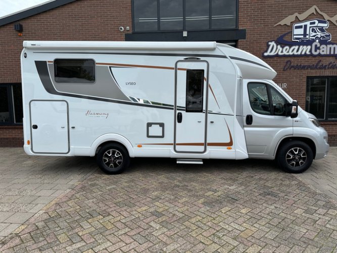 Bürstner T 690 G Harmony Line Automaat! 8600 km!