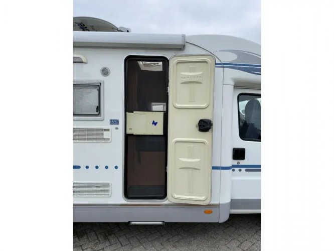 Adria Coral 660 SL SOLAR | LENGTE BED | TV  foto: 6