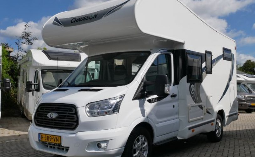 Chausson 4 pers. Chausson camper huren in Opperdoes? Vanaf € 120 p.d. - Goboony