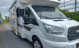 Benimar 3 pers. Louer un camping-car Benimar à Apeldoorn ? A partir de 127€ par jour - Goboony