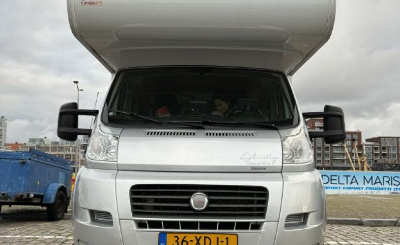 LMC 6 pers. Rent an LMC camper in The Hague? From €87 per day - Goboony photo: 1