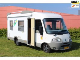 Fiat Knaus Travel Liner 2.8 Tdi, vast bed / frans bed, Nieuwe APK.