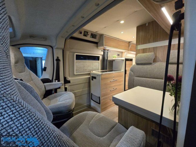 Hymer Grand canyon AUTOMAAT 150pk *Nieuwstaat*Uniek foto: 7