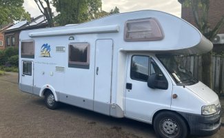 Knaus 6 pers. Knaus camper huren in Nuenen? Vanaf € 74 p.d. - Goboony