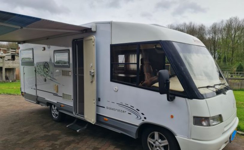 Dethleffs 5 pers. Want to rent a Dethleffs camper in Leerdam? From €68 per day - Goboony photo: 0