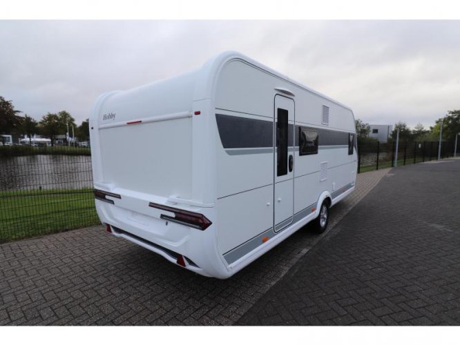 Hobby De Luxe 560 KMFE Model 2025 | 2000Kg | 991 