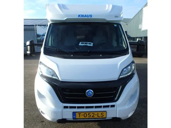 Knaus L!ve Wave 650 MX Hefbed 