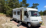 Hymer 4 pers. Rent a Hymer motorhome in Mons? From € 109 pd - Goboony photo: 2