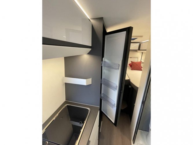 Adria Twin Supreme 640 SLB Lengte bedden-Grote koelk foto: 10