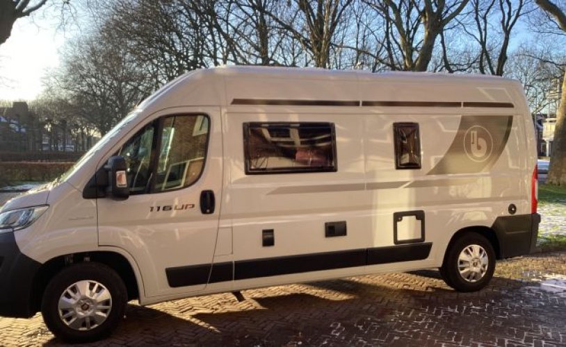 Benimar 4 pers. Louer un camping-car Benimar à Breda ? A partir de 119 € par jour - Goboony photo : 0
