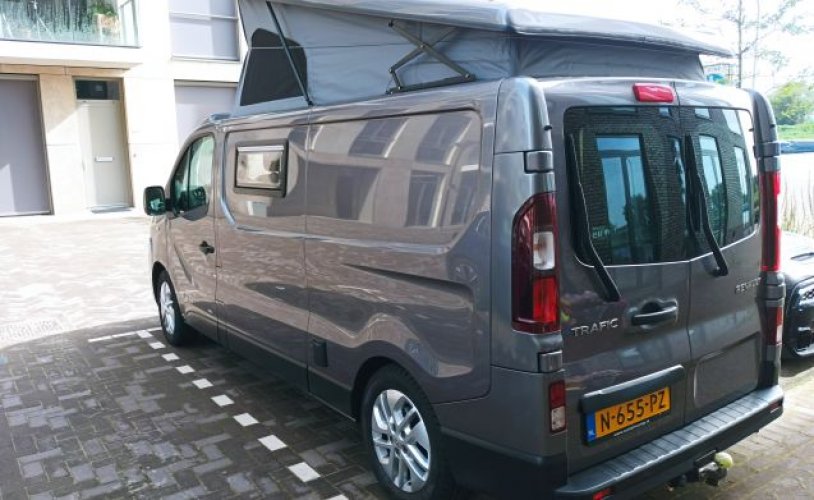 Renault 3 pers. Renault camper huren in Amsterdam? Vanaf € 84 p.d. - Goboony foto: 1