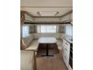 LMC Lord Brillant 700 Queensbed | Airco, Mover  foto: 8