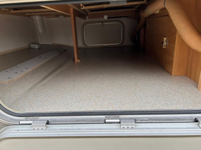 Eriba Troll 550 Gt Touring Vast bed , toilet , luifel , mover , Uniek! foto: 10