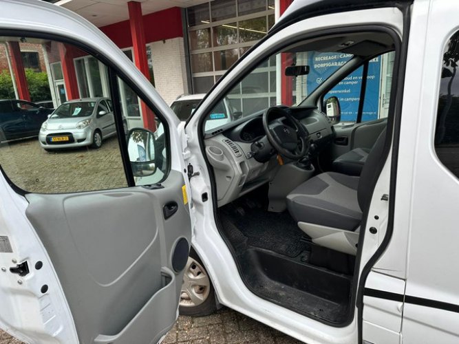 Opel VIVARO-2 2.0CDTI/84KW-DPF-E4 2 Buscamper foto: 7