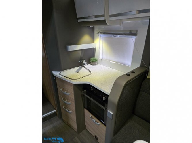 Adria MATRIX M 670DC foto: 12