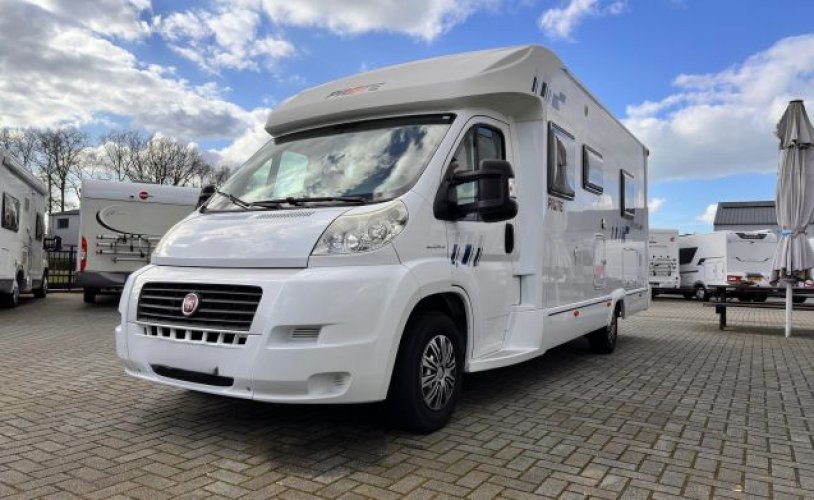 Pilot 2 pers. Want to rent a Pilot camper in Zwolle? From €73 pd - Goboony photo: 0