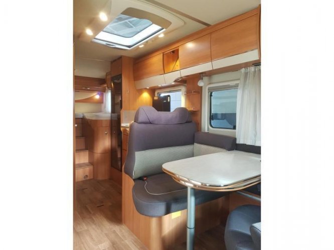 Hymer Tramp 568 SL 150PK Enkele Bedden Airco  foto: 17