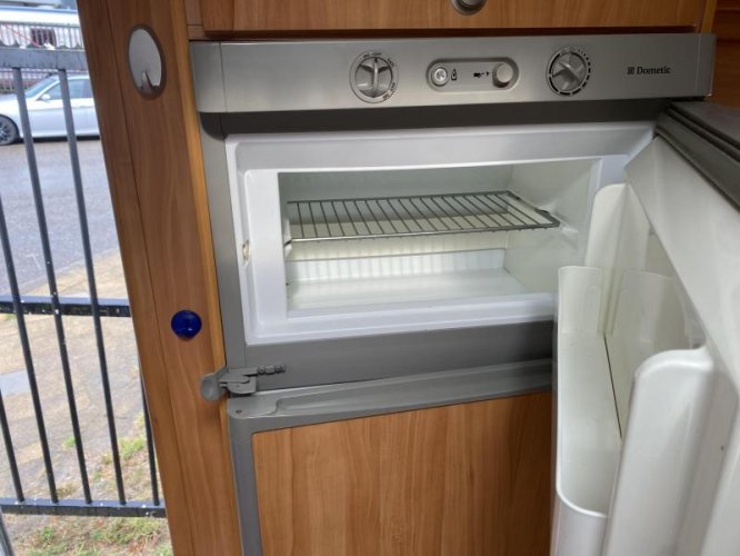 Adriatik Coral Sport 650 SP Frans bed Airco oven  foto: 7