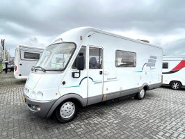 Hymer B654 fixed bed/lift-down bed/Air conditioning/2002