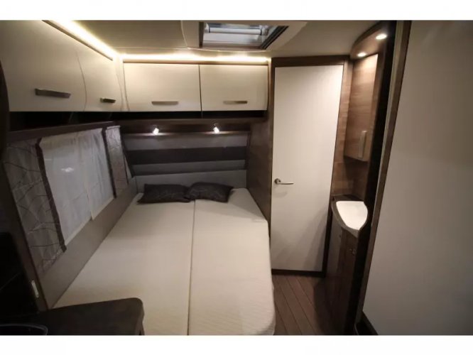 Knaus Sport Silver Selection 450 FU Boogluifel met voorw  foto: 11