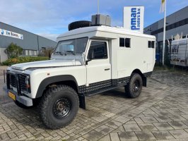 Lunettes de soleil de camping-car Land Rover Defender 110. Chauffage de stationnement dans une voiture NL