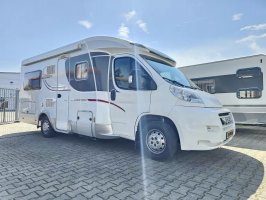 Hymer E 653 Fransbed in TOPSTAAT 