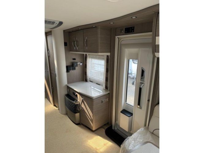 Dethleffs Exclusiv 760 DR 2019 | Queensbed | Airco  foto: 13