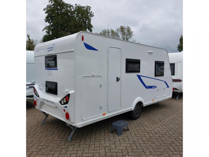 Caravelair Alba 466 Pck safety Cozy and stove photo: 1