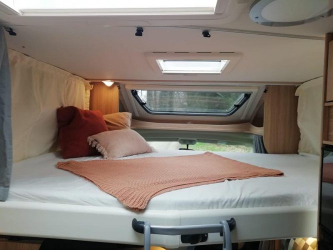 Sunlight T69L met lage instap Queensbed  foto: 19