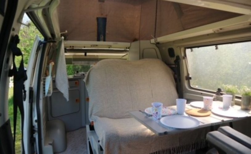 Ford 4 pers. Ford camper huren in Amsterdam? Vanaf € 61 p.d. - Goboony