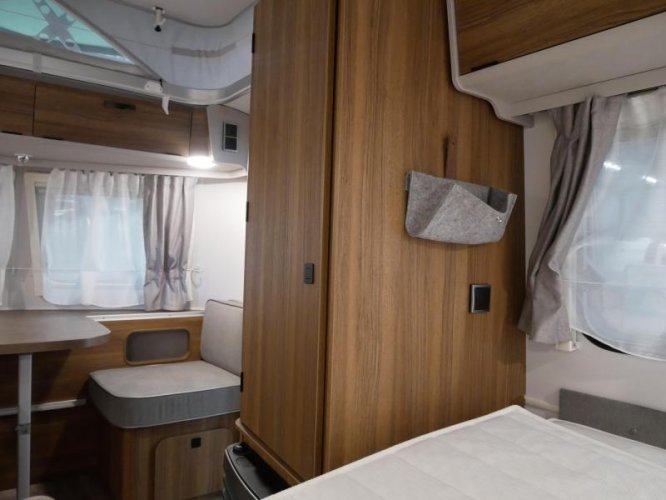 Eriba Touring 310 NU MET GRATIS MOVER.  foto: 8