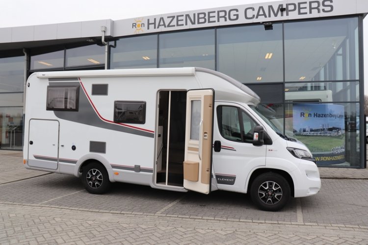 De Element T 668 G uit de stal van LMC lengte bedden compact 6.99 m collectie 2021 (63  foto: 16