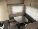 Caravelair 420 Antares Frans bed , Lichtgewicht 877 kg ,Topstaat foto: 4