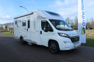 Laika Ecovip 309 2.3 MultiJet 150 PK Half-integraal, Enkele-bedden. Midden-hefbed, Garage, Motor/ Dak airco, etc. Marum