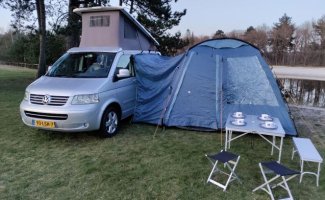 Volkswagen 4 pers. Volkswagen camper huren in Nieuwleusen? Vanaf € 103 p.d. - Goboony