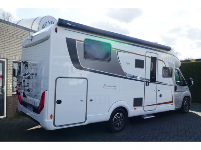 Bürstner Lyseo TD 736 Harmony Line 140 pk AUTOMAAT 9-Traps Euro6 Fiat Ducato **Face to Face/Queensbed/Hefbed/Satelliet TV/4 Persoons/Zonn foto: 1