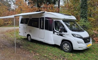 Hobby 2 pers. Want to rent a hobby camper in Zaltbommel? From €145 pd - Goboony