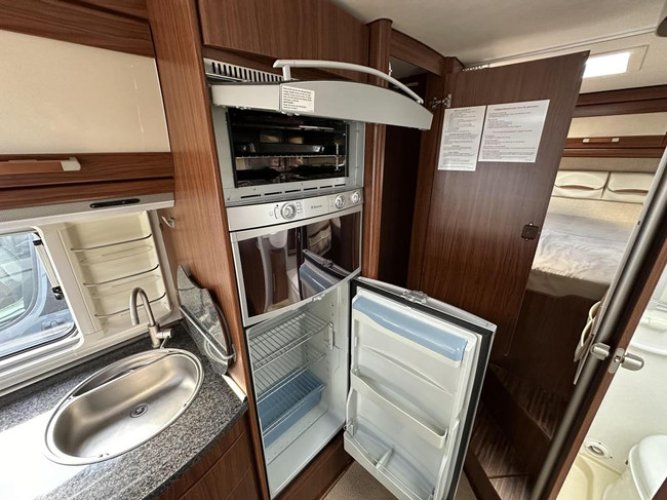 Hymer B 614 SL - Z&Ograve;NDER HEFBED foto: 15