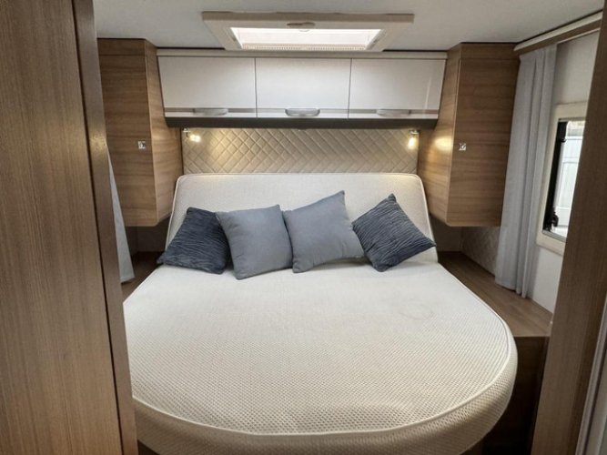 Adria Matrix 640 DC GT EDITION- QUEENSBED-HEF foto: 8