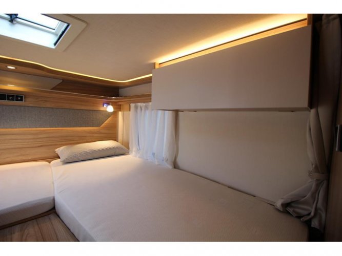 Hymer Exsis-T 580 Lage km-stand foto: 17