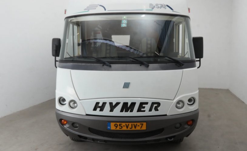 Hymer 4 pers. Rent a Hymer motorhome in Amersfoort? From € 103 pd - Goboony photo: 1