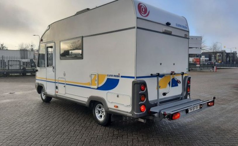 Eura Mobil 4 pers. Rent a Eura Mobil motorhome in Vlijmen? From € 74 pd - Goboony photo: 1
