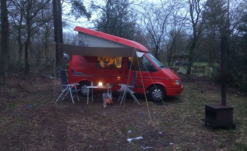 Ford 5 Pers. Einen Ford Camper in Uden mieten? Ab 67 € pT - Goboony-Foto: 1