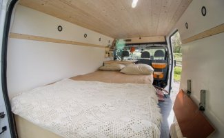 Gué 2 pers. Louer un camping-car Ford à Utrecht ? À partir de 72 € par jour - Goboony