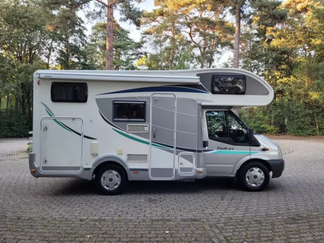 Chausson Flash 1 Dwarsbed 2pers XL berging